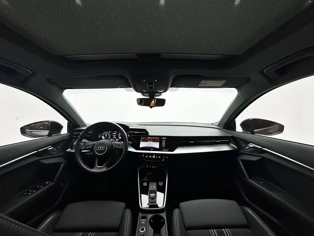 Audi A3 2023 — фото 11