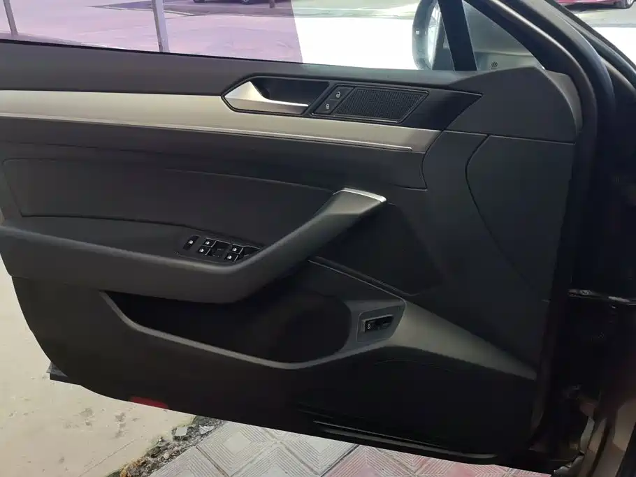 Volkswagen Magotan 2016
