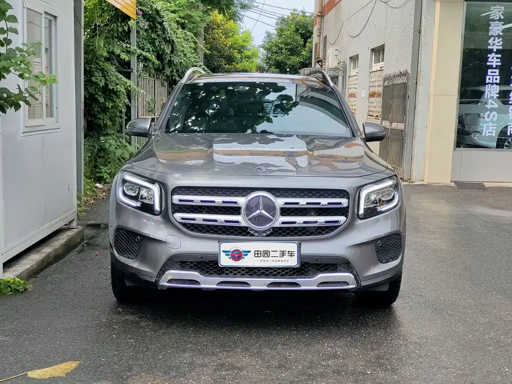 Mercedes-Benz GLB 2021