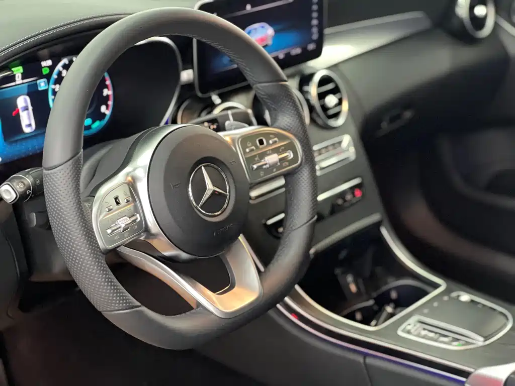 Mercedes-Benz C-Class 2020 — фото 6