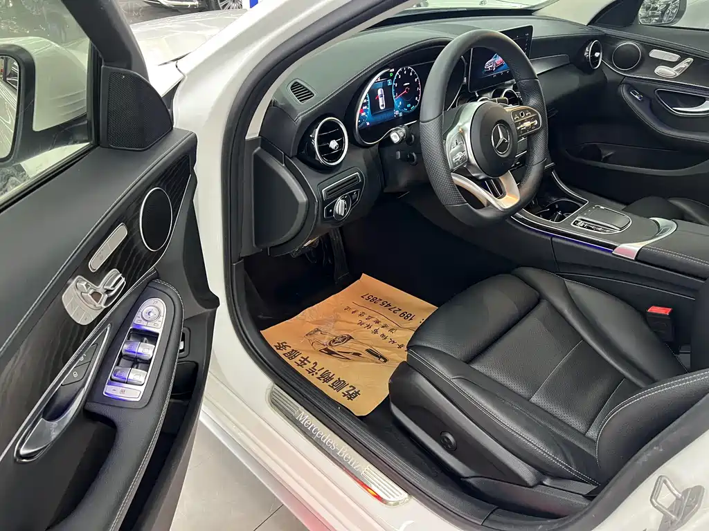 Mercedes-Benz C-Class 2020 — фото 7