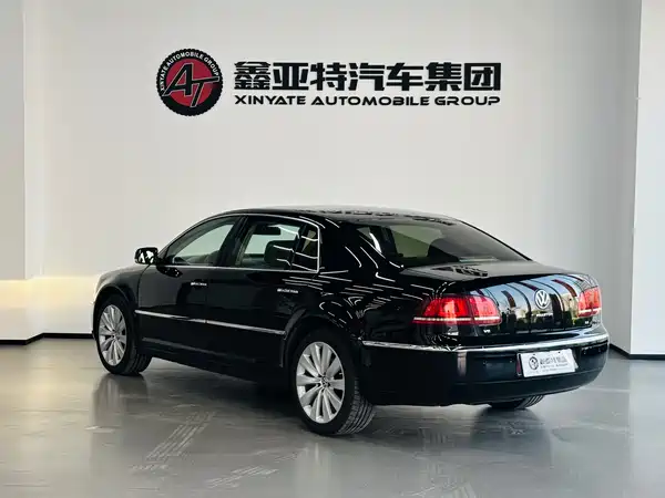 Volkswagen Phaeton 2012