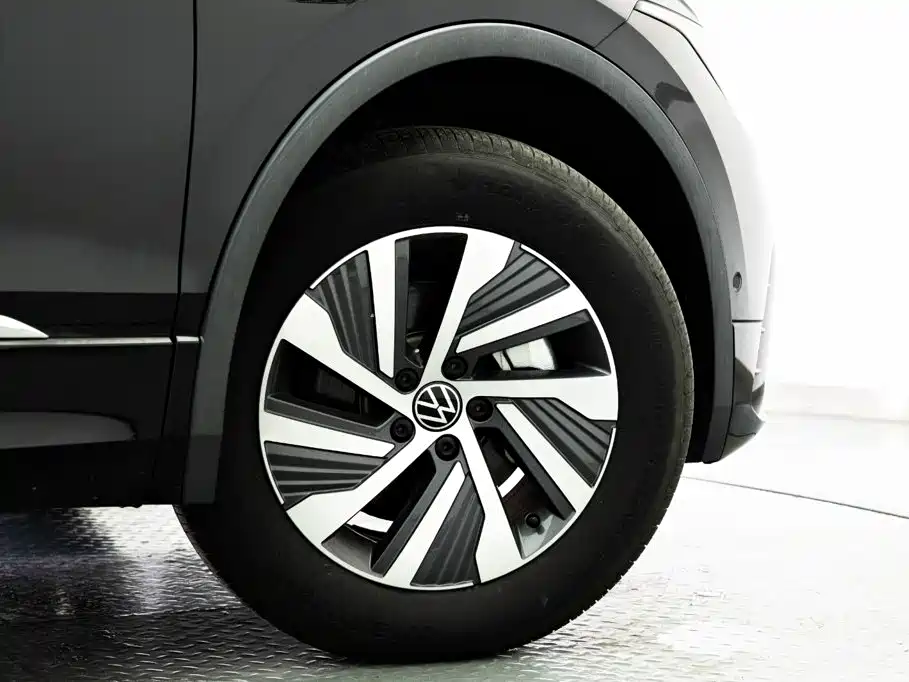 Volkswagen Tiguan L Plug-In Hybrid 2025 — фото 21
