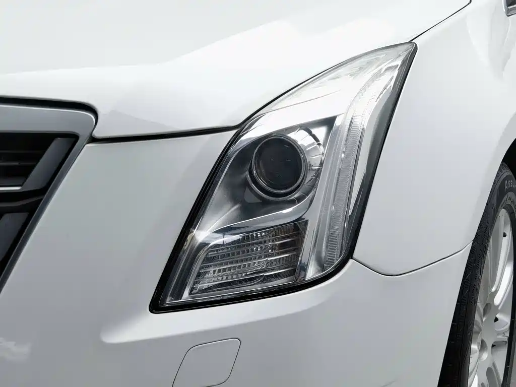 Cadillac XTS 2016 — фото 7