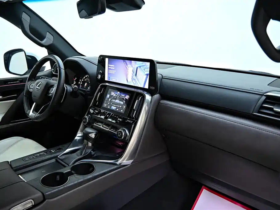 Lexus LX 2024 — фото 13