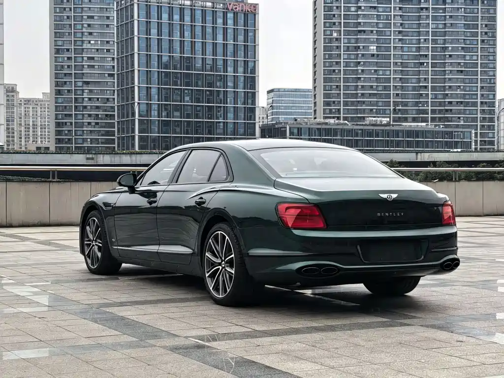 Bentley Flying Spur 2022 — фото 4