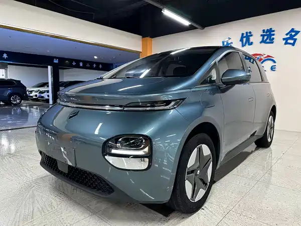 Baojun Yunduo 2024