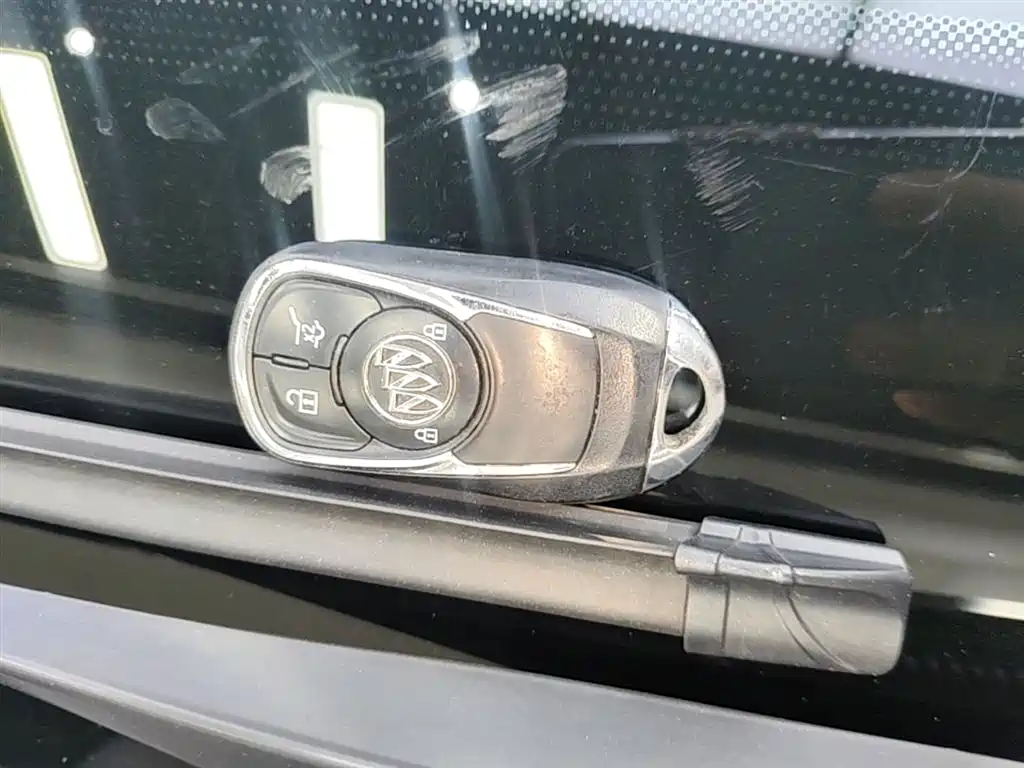 Buick Envision Plus 2019 — фото 9
