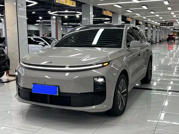 Li Auto L6 2024