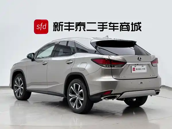 Lexus RX 2022