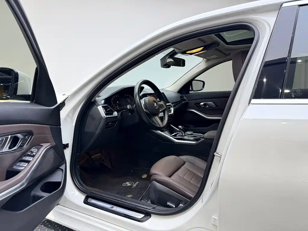 BMW 3 Series 2020 — фото 13