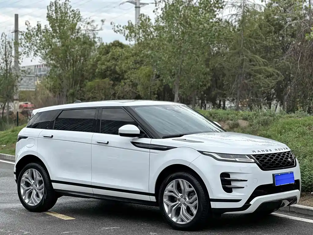 Land Rover Evoque 2023 — фото 3