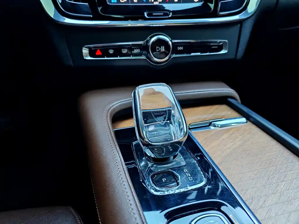 Volvo S90 2023 — фото 12