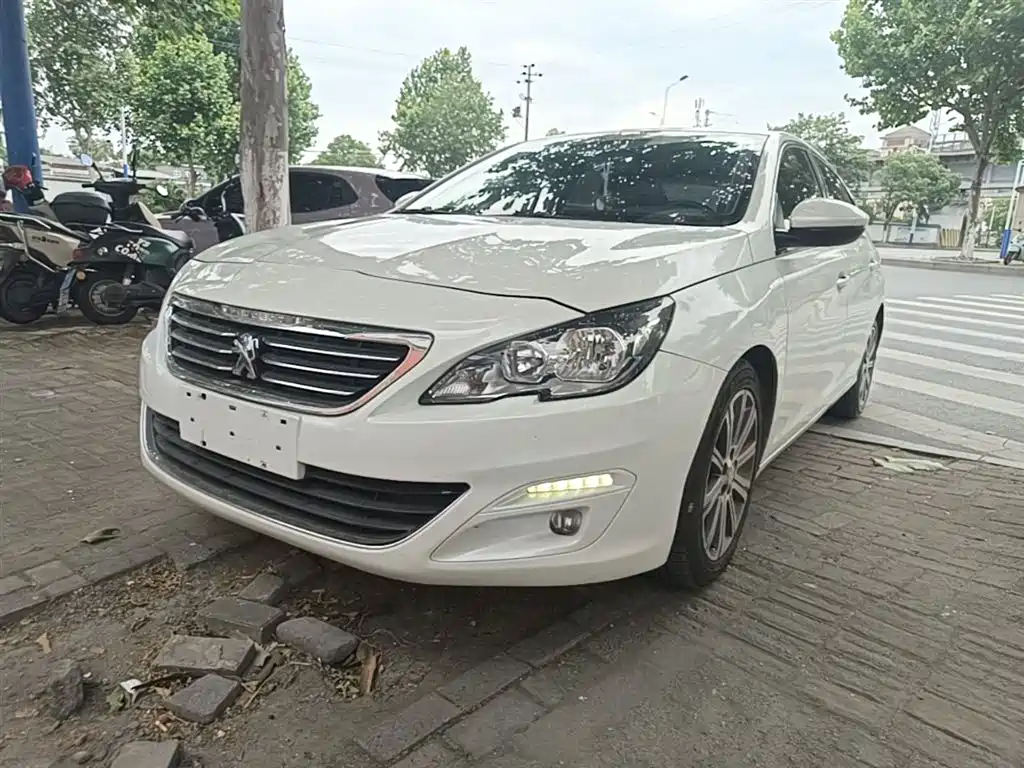 Peugeot 408 2015 — фото 2