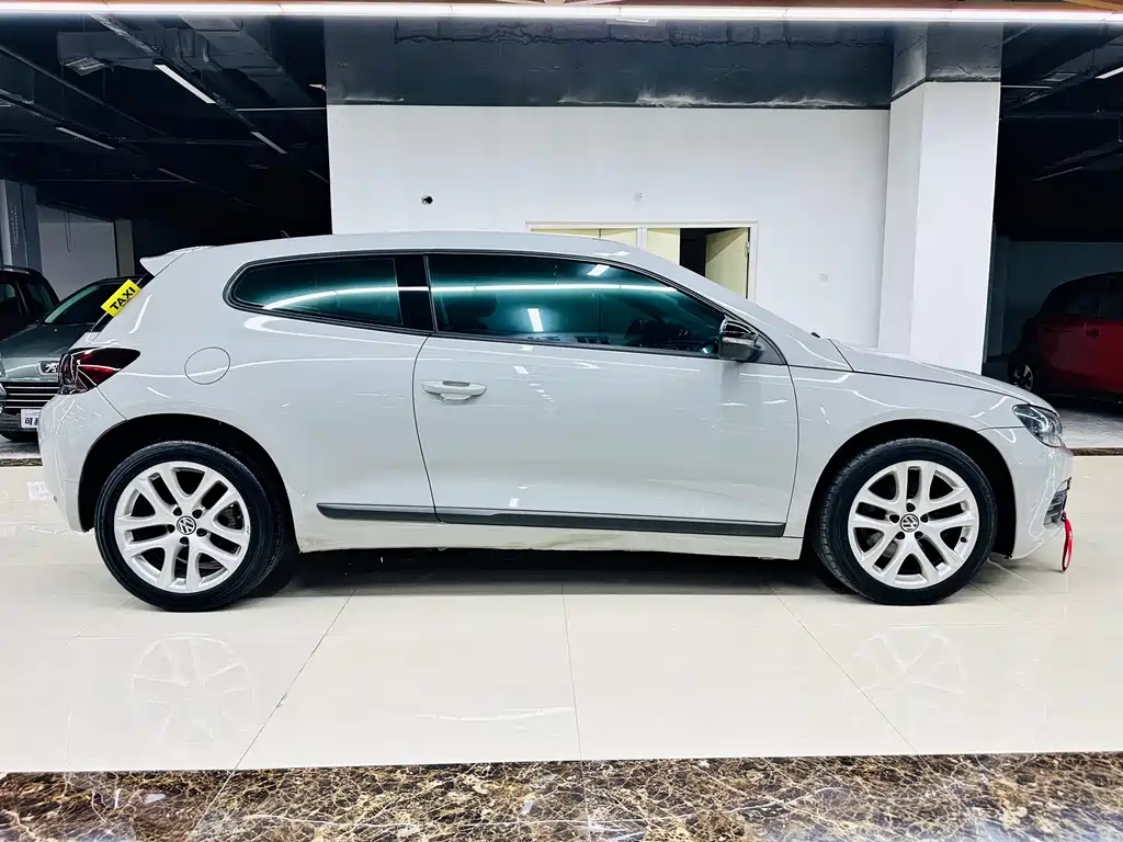 Volkswagen Scirocco 2011