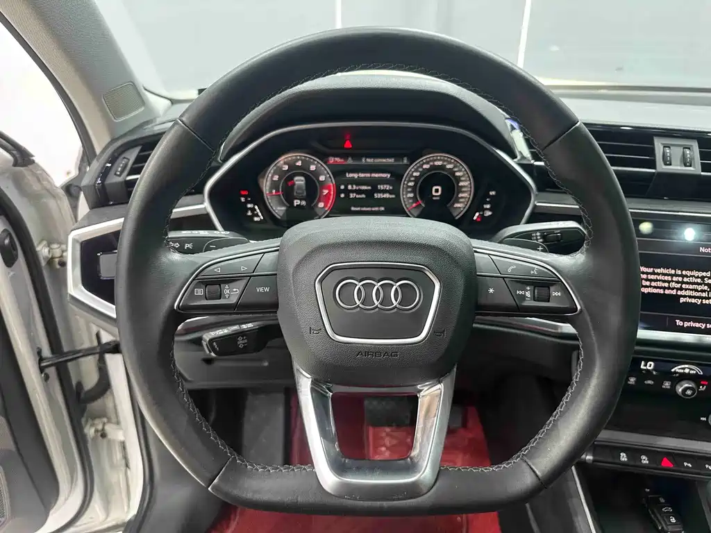 Audi Q3 2022 — фото 11