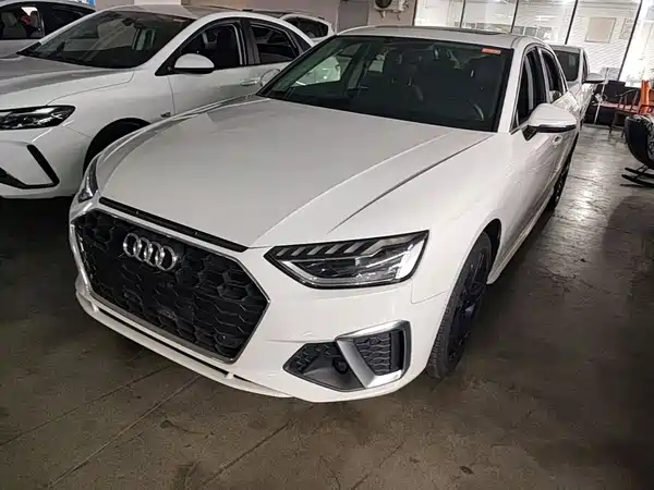 Audi A4L 2020