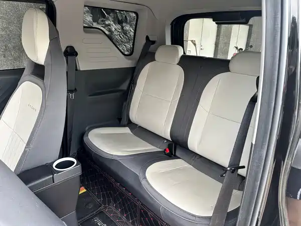 Geely Galaxy Panda 2025