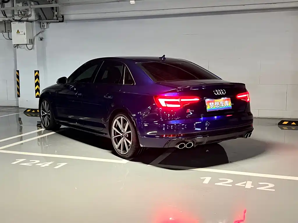 Audi S4 2019