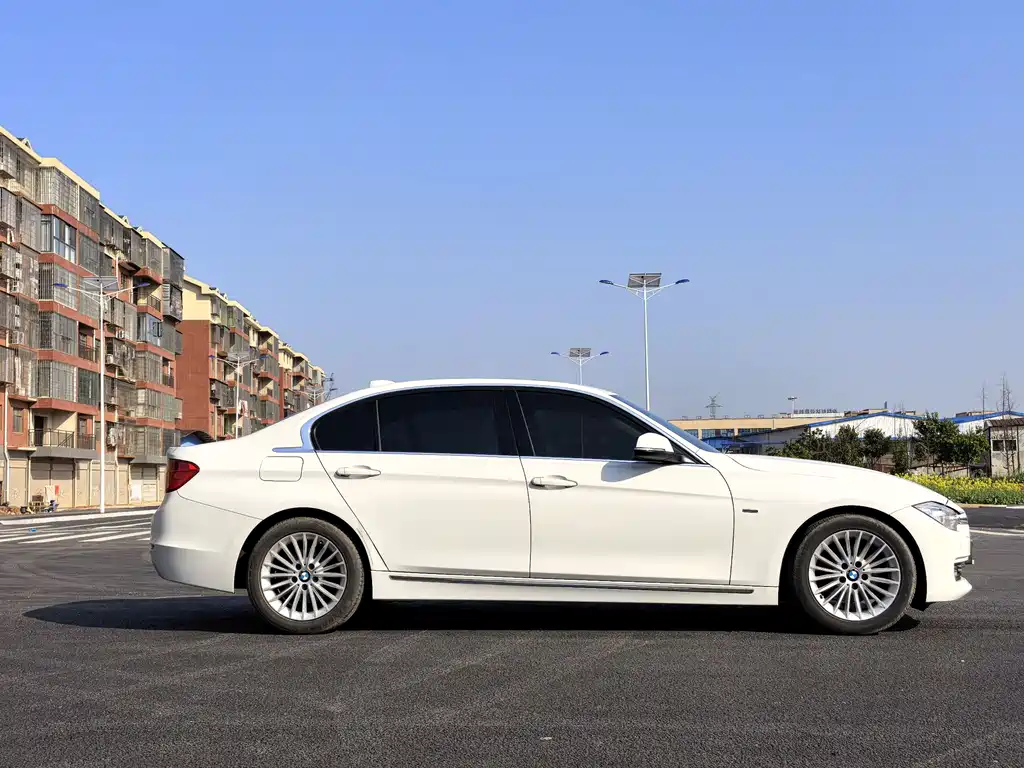 BMW 3 Series 2015 — фото 8