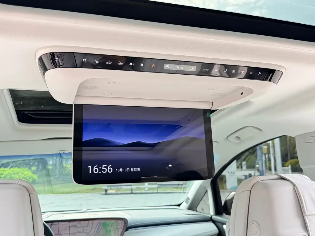 Buick GL8 New Energy 2024 — фото 12