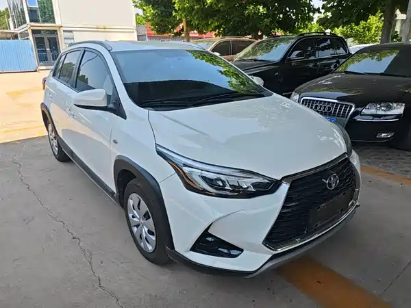 Toyota Yaris L 2022