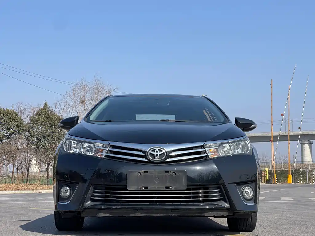 Toyota Corolla 2017 — фото 2