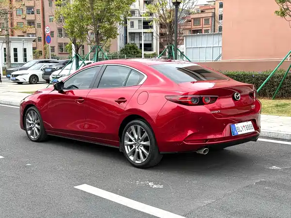Mazda 3 Axela 2021