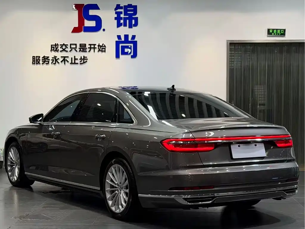 Audi A8 2019 — фото 3
