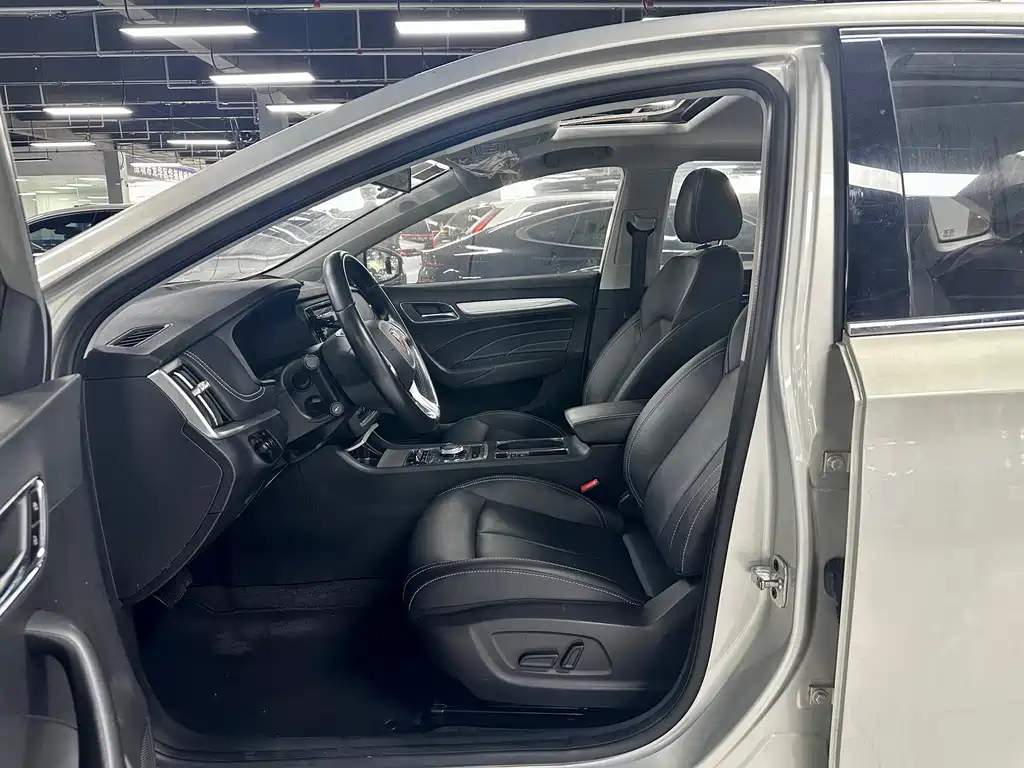 Roewe i6 New Energy 2018 — фото 4