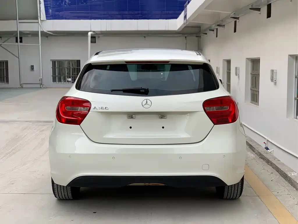 Mercedes-Benz A-Class 2014 — фото 12
