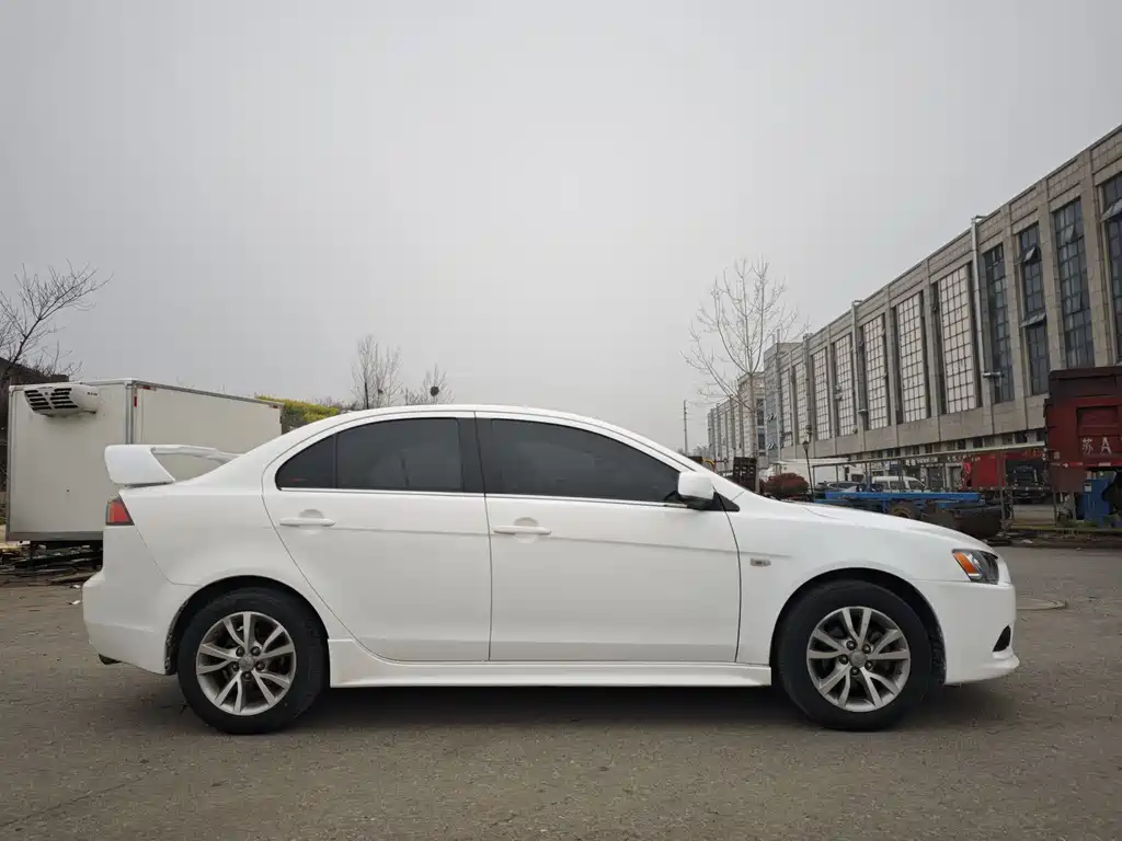 Mitsubishi Lancer EX 2014 — фото 14