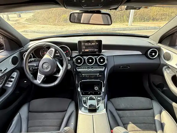 Mercedes-Benz C-Class 2018