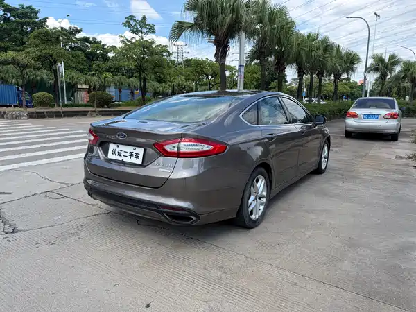 Ford Mondeo 2016