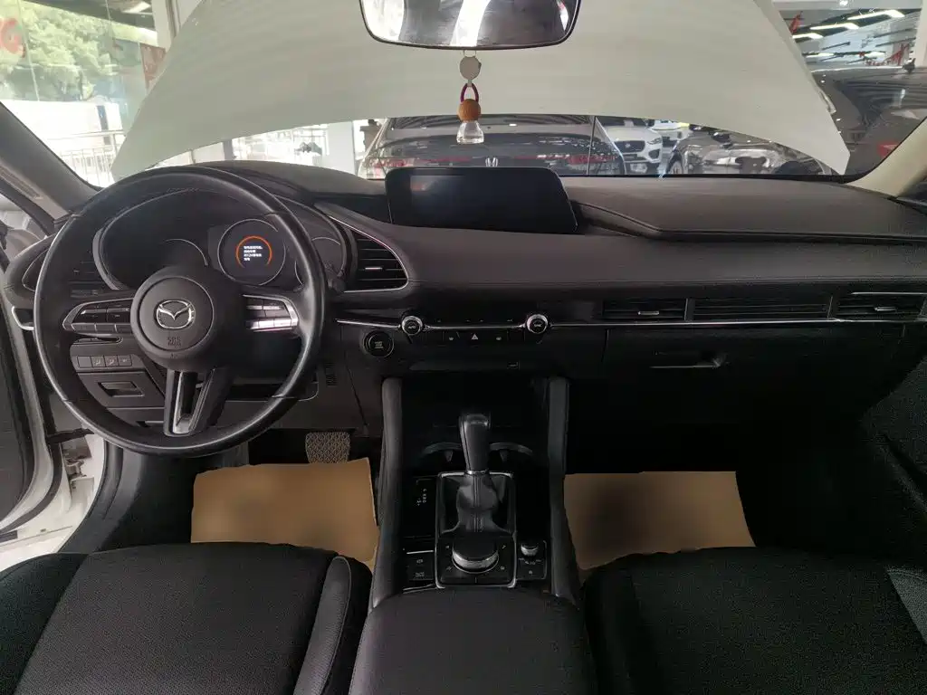 Mazda 3 Angkesela 2021