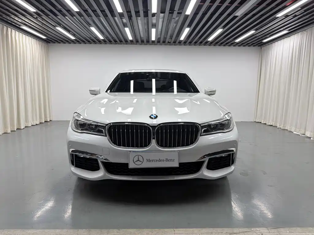 BMW 7 Series 2019 — фото 2