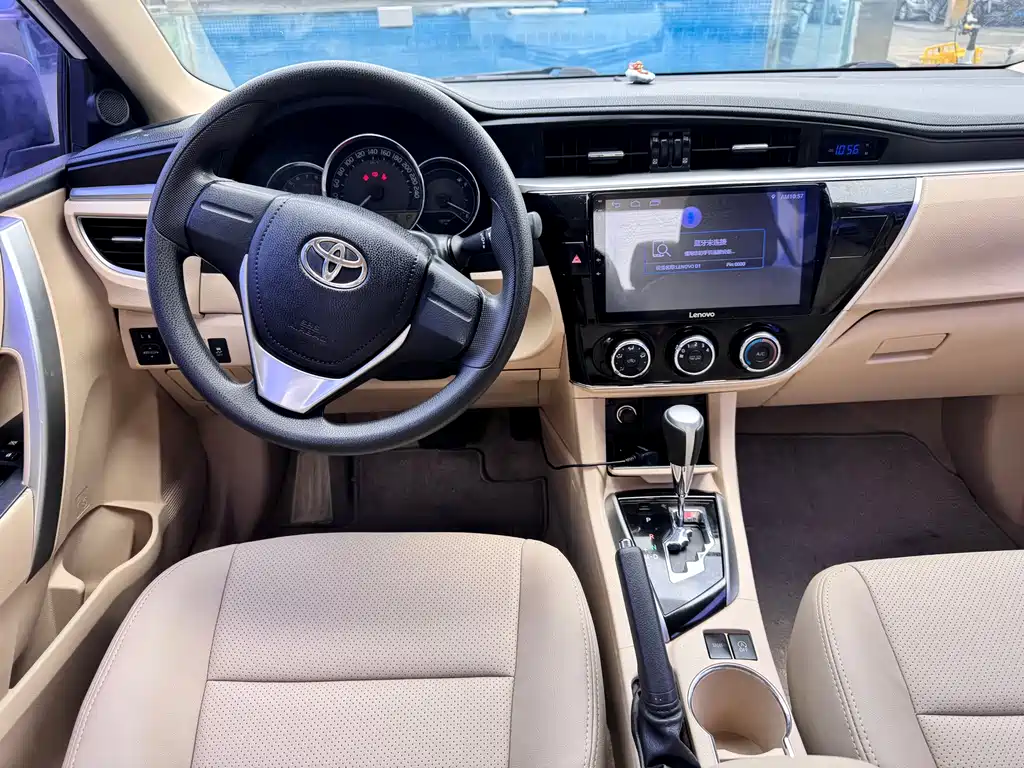 Toyota Corolla 2017 — фото 12