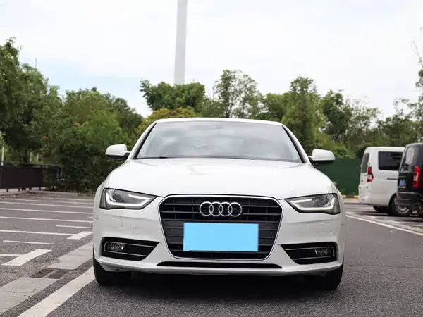 Audi A4L 2013