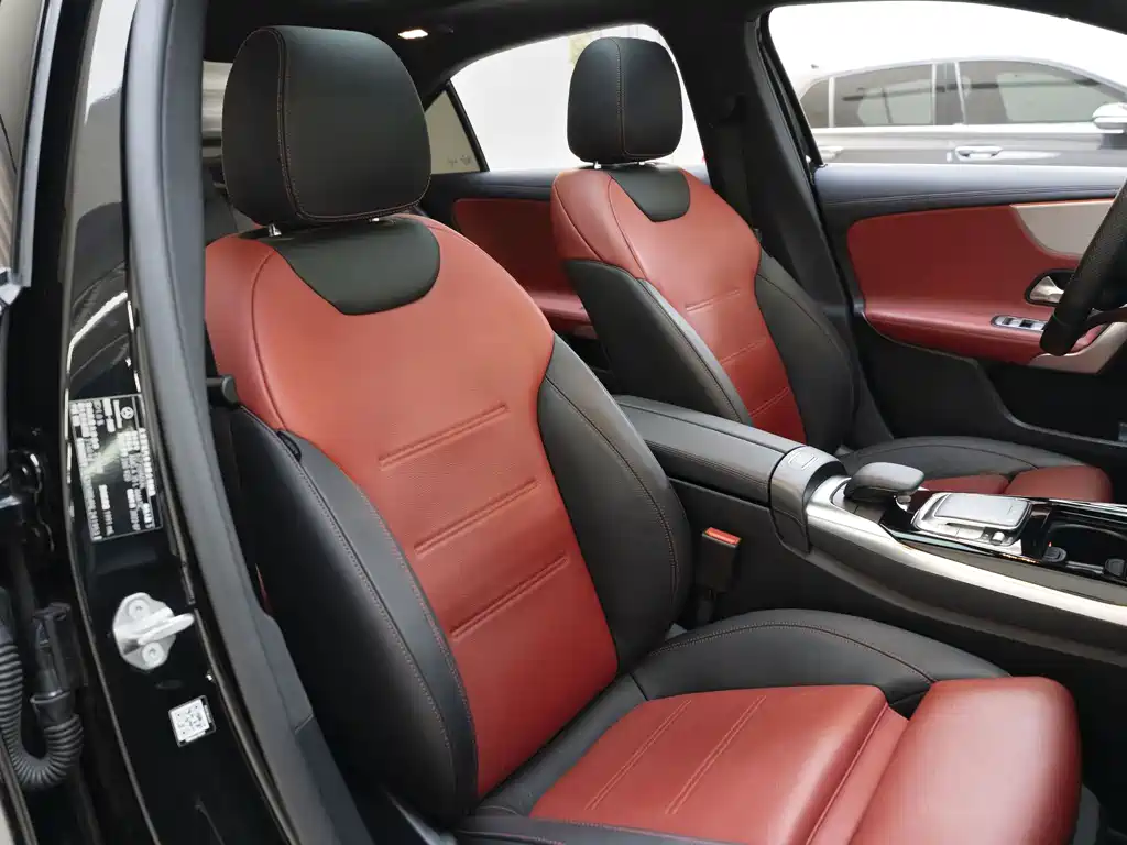Mercedes-Benz A-Class AMG 2022 — фото 12