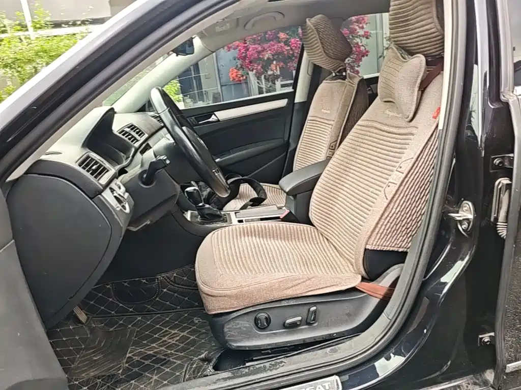 Volkswagen Passat 2015 — фото 15