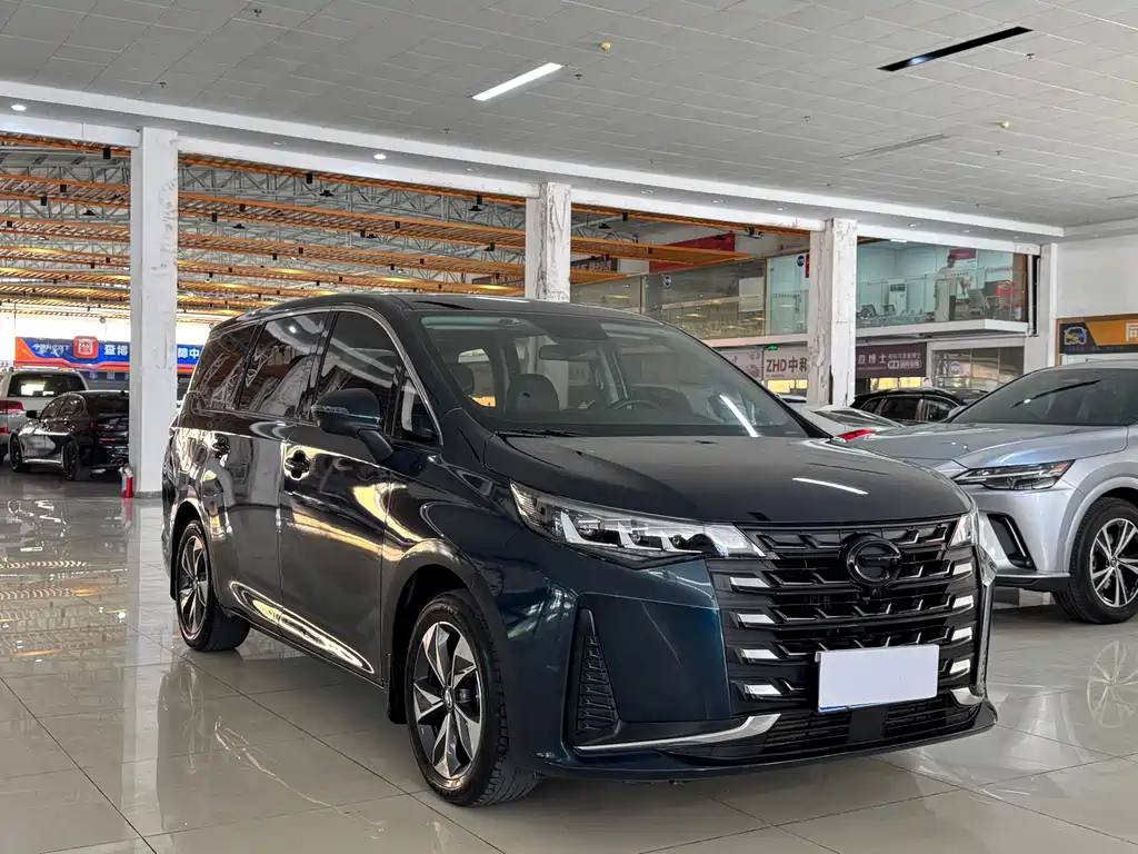 GAC Motor Trumpchi M6 2022 — фото 3