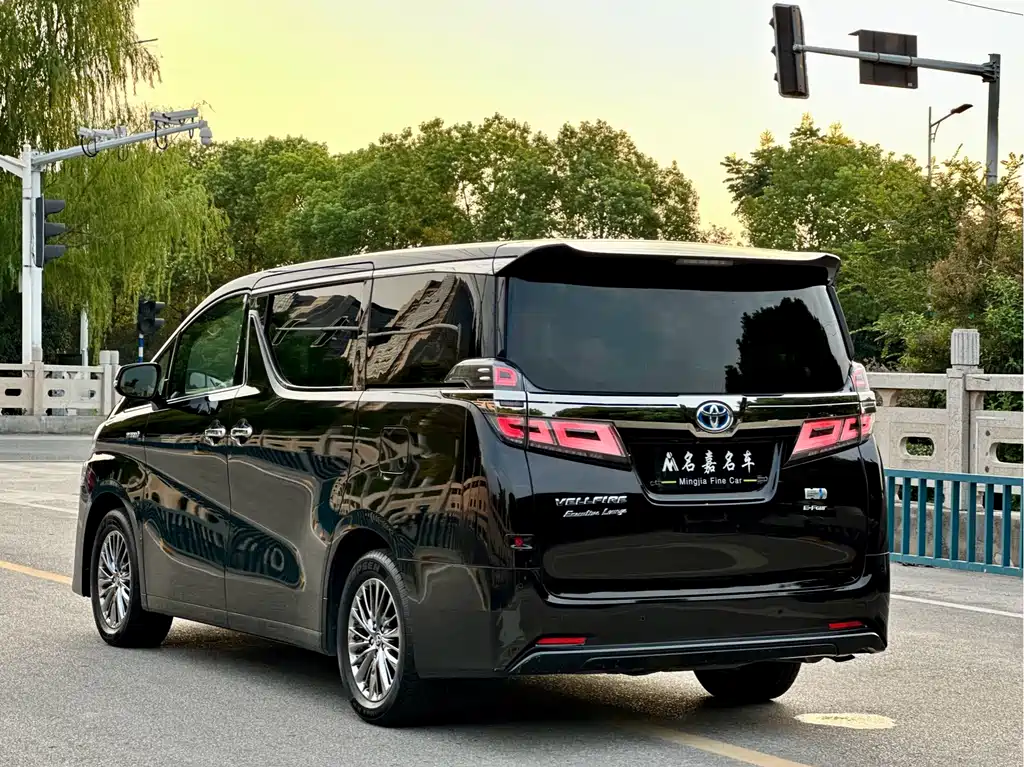 Toyota Vellfire 2020 — фото 4