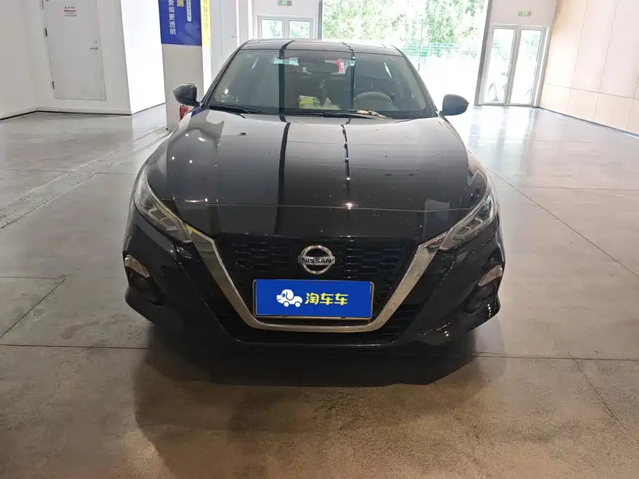Nissan Teana 2022