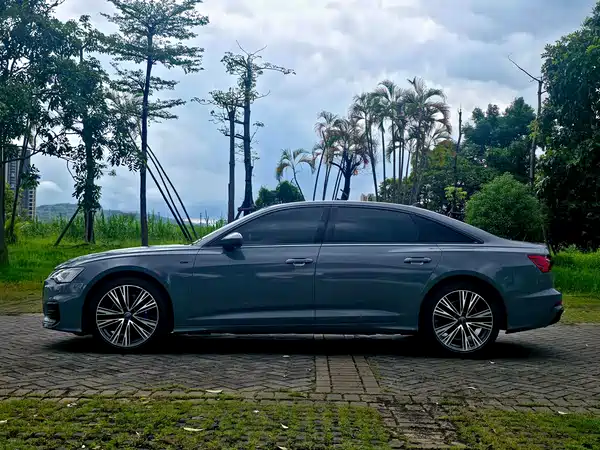 Audi A6L 2020