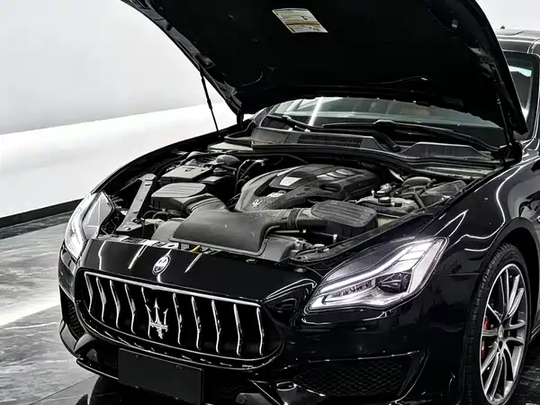 Maserati Quattroporte 2014