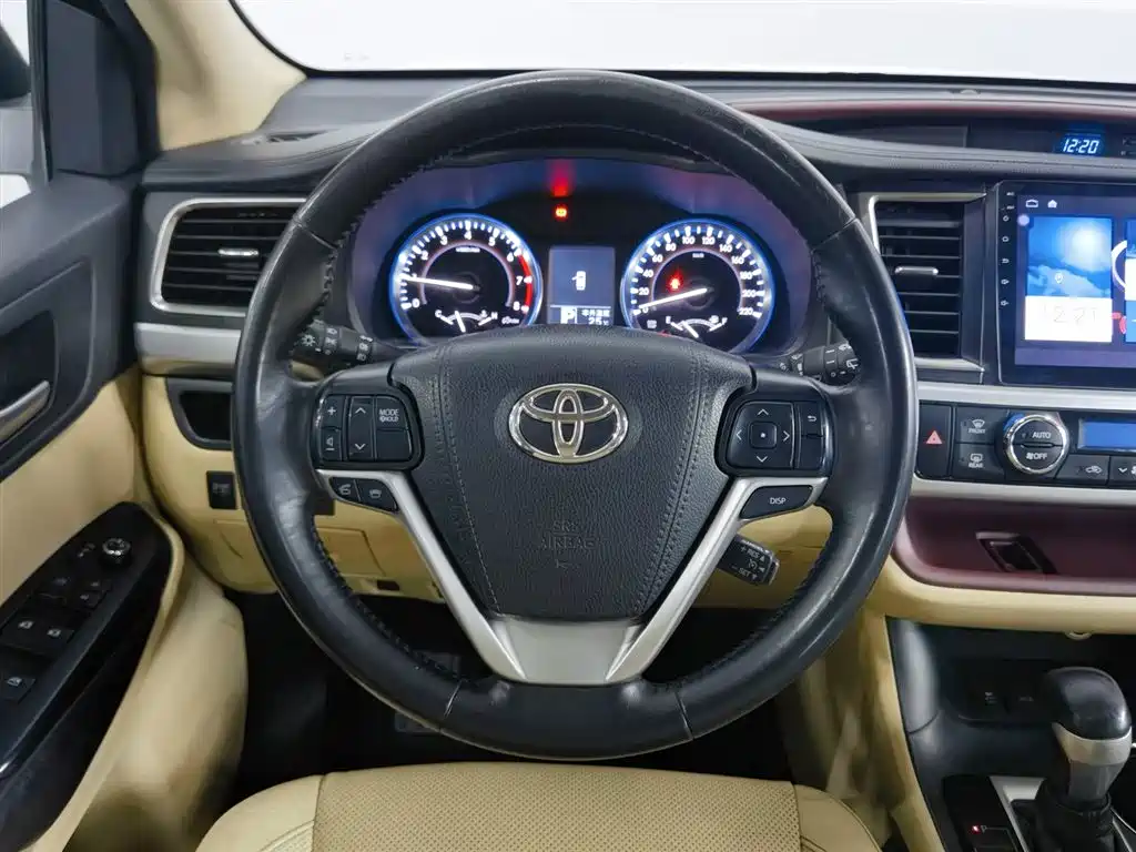 Toyota Highlander 2015 — фото 11