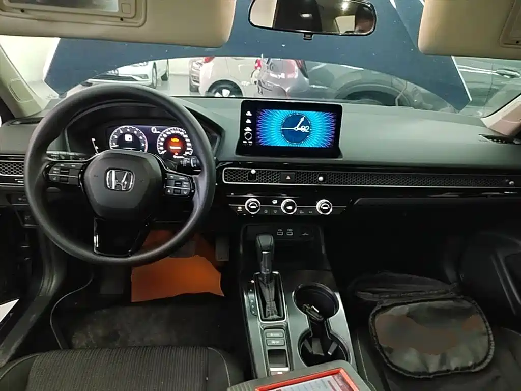 Honda Civic 2022 — фото 10