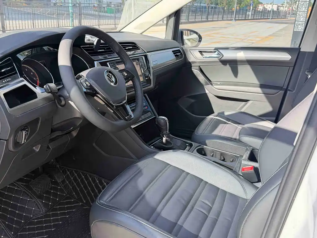 Volkswagen Touran 2022