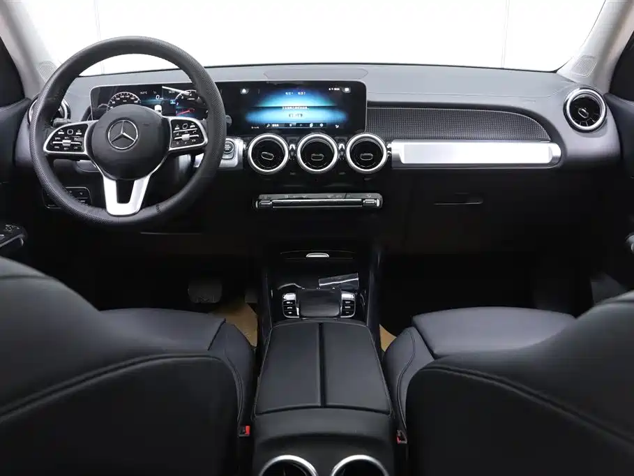 Mercedes-Benz GLB 2020 — фото 27