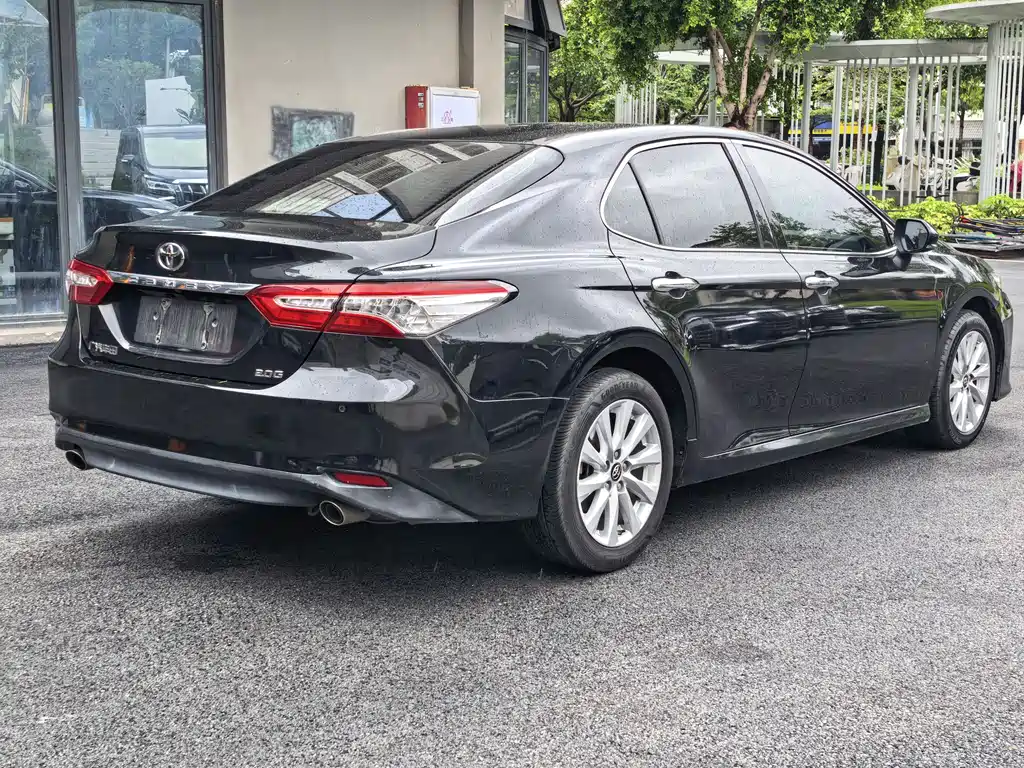 Toyota Camry 2019